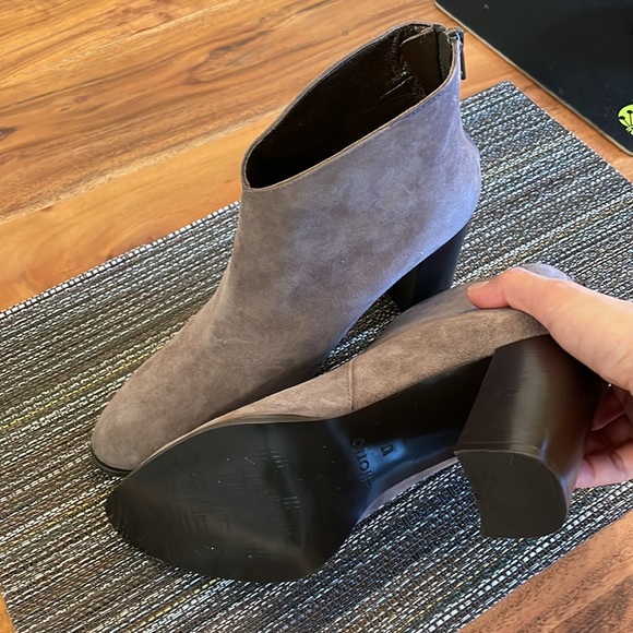 Fabulous original suede Hotic ankle boots (European brand) size 37, mink color - Picture 4 of 5